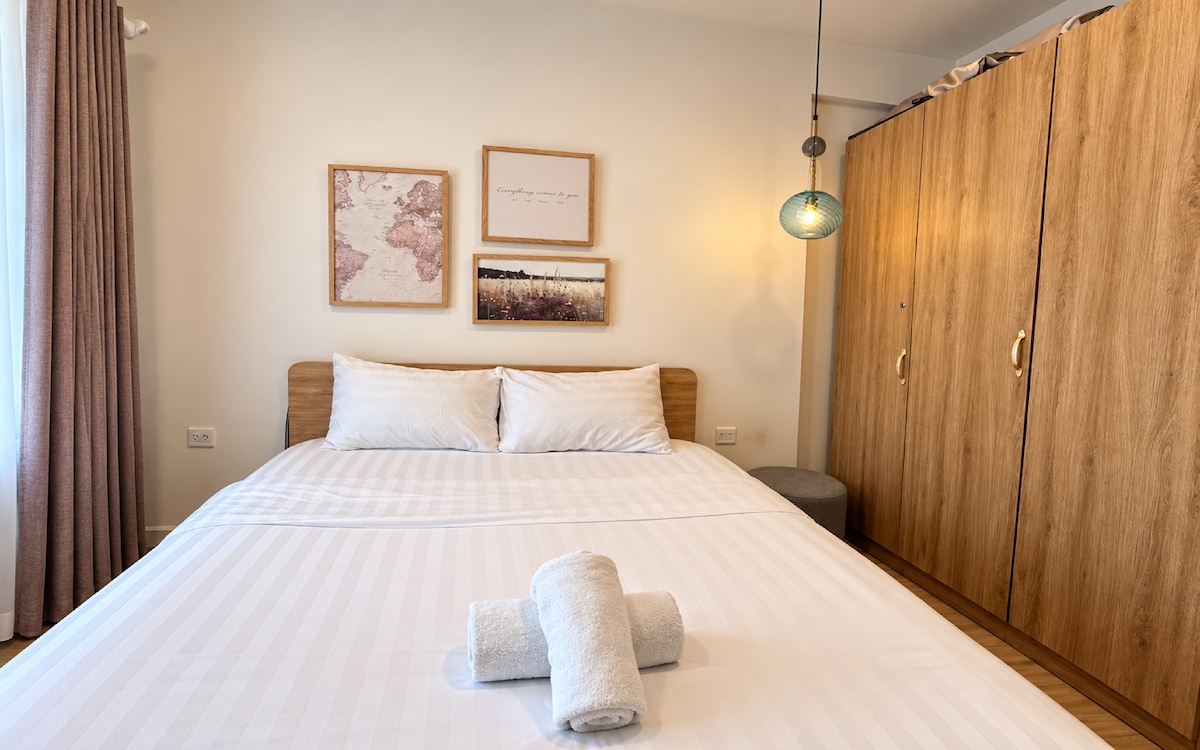 The Soho Residence 2PN (Tầng Cao Q1)